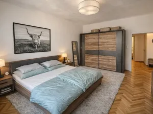 Pronájem bytu 2+1, Praha - Holešovice, U smaltovny, 70 m2