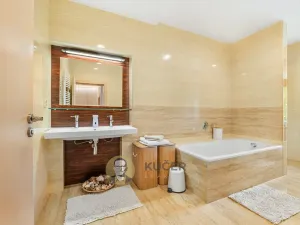 Prodej zemědělské usedlosti, Lichnov, 672 m2