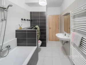 Prodej bytu 2+kk, Plzeň, Poděbradova, 64 m2