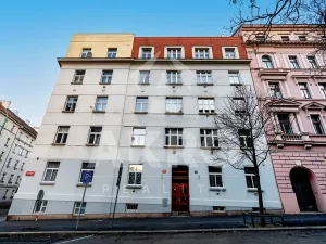 Prodej bytu 2+kk, Praha - Vinohrady, Velehradská, 47 m2