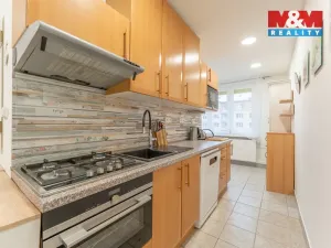 Prodej bytu 2+1, Kadaň, 1. máje, 56 m2