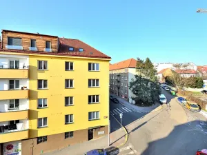 Pronájem bytu 1+kk, Praha - Libeň, Braunerova, 35 m2