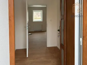 Prodej rodinného domu, Rostoklaty, 137 m2