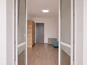 Prodej bytu 3+1, Praha - Černý Most, Bryksova, 77 m2