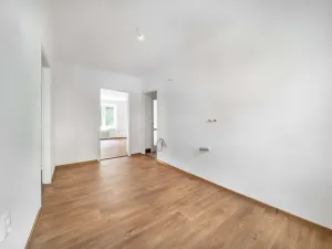 Prodej bytu 3+1, Plzeň, Thámova, 68 m2