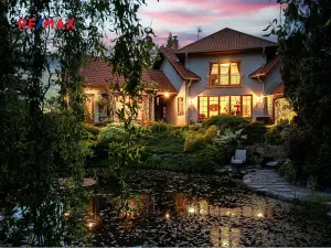 Prodej rodinného domu, Sulice, Na Křížkách, 277 m2