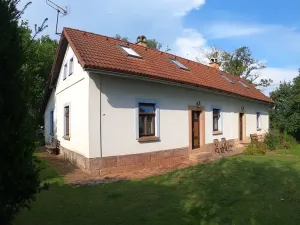 Prodej rodinného domu, Pecka, 300 m2