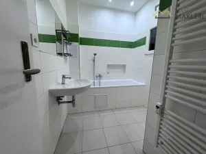 Pronájem bytu 2+1, Praha - Holešovice, Ortenovo náměstí, 65 m2