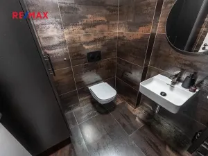 Pronájem vily, Praha - Lysolaje, 150 m2