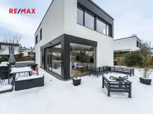 Pronájem vily, Praha - Lysolaje, 150 m2