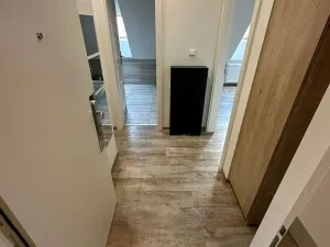 Pronájem bytu 1+kk, Praha - Vinohrady, Boleslavská, 37 m2