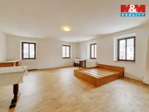 Prodej restaurace, Stráž nad Ohří - Boč, 500 m2