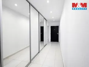 Prodej bytu 2+kk, Praha, Lošáková, 67 m2