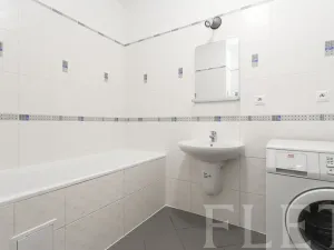 Prodej bytu 2+kk, Praha - Letňany, Bechlínská, 53 m2