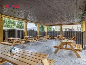 Prodej obchodního prostoru, Čelákovice, Rumunská, 794 m2