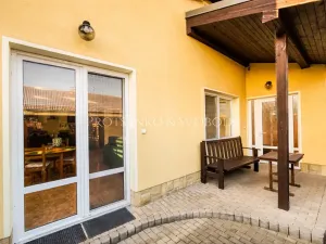 Prodej rodinného domu, Přerov nad Labem, 283 m2