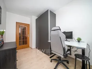 Prodej bytu 2+kk, Praha - Troja, Hnězdenská, 47 m2