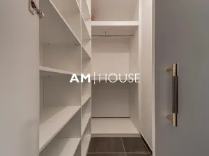 Pronájem bytu 3+kk, Praha - Karlín, Pernerova, 70 m2