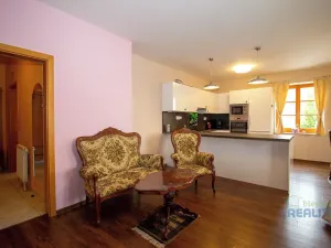 Pronájem atypického bytu, Mratín, Boční, 109 m2