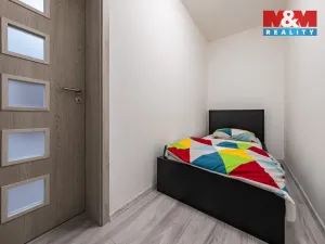 Prodej bytu 1+kk, Milovice - Mladá, Slepá, 40 m2