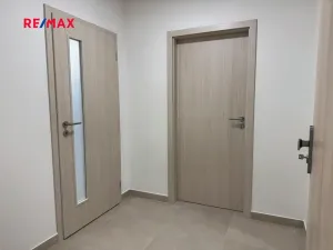 Pronájem bytu 2+kk, Kladno, Čermákova, 39 m2