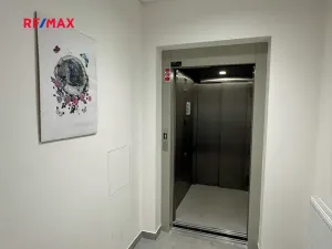 Pronájem bytu 2+kk, Kladno, Čermákova, 39 m2