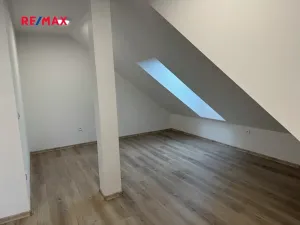 Pronájem bytu 1+kk, Kladno, Čermákova, 32 m2