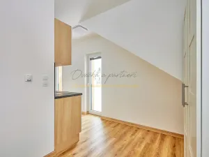 Prodej bytu 1+kk, Černá v Pošumaví, 33 m2