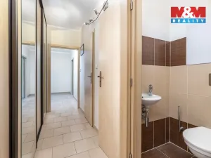 Prodej bytu 2+1, Pardubice - Studánka, Luďka Matury, 74 m2