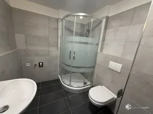 Pronájem bytu 1+kk, Praha - Hlubočepy, Fabiánové, 31 m2