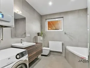 Prodej rodinného domu, Turnov, Nádražní, 254 m2