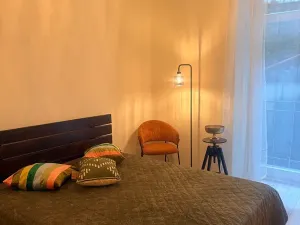 Pronájem bytu 1+kk, Praha - Smíchov, Kmochova, 25 m2