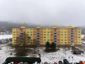 Pronájem bytu 2+1, Kadaň, Na Podlesí, 55 m2