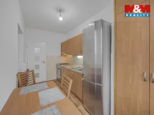 Pronájem bytu 3+1, Hradec Králové - Třebeš, Pod Strání, 77 m2