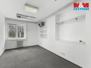 Pronájem výrobních prostor, Libušín, Důl Max, 768 m2