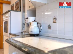 Prodej bytu 2+1, Teplice - Trnovany, V závětří, 83 m2