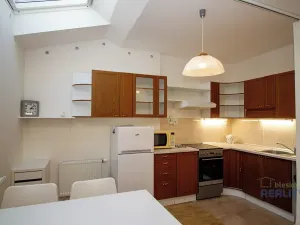 Pronájem bytu 2+kk, Praha - Břevnov, Dusíkova, 34 m2