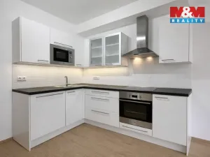 Pronájem bytu 2+kk, Praha - Vysočany, Pod Harfou, 52 m2