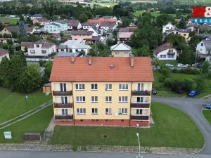 Prodej bytu 3+1, Černovice, Družstevní, 56 m2