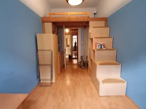 Prodej bytu 3+1, Praha - Malá Strana, Petřínská, 75 m2