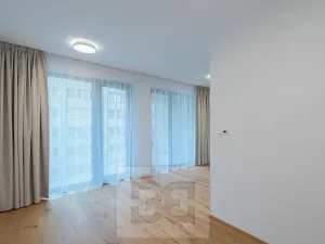 Pronájem bytu 1+kk, Praha - Košíře, Starokošířská, 40 m2
