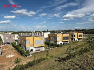 Prodej rodinného domu, Praha - Horní Počernice, Krotitelů, 197 m2