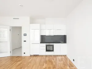 Pronájem bytu 1+kk, Praha - Smíchov, Grafická, 31 m2