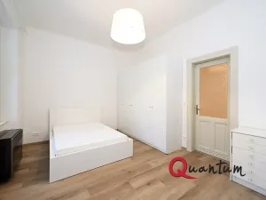 Pronájem bytu 1+1, Praha - Žižkov, Kubelíkova, 39 m2