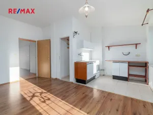 Prodej bytu 2+1, Plzeň, Ořechová, 70 m2