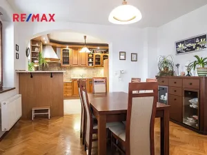 Prodej rodinného domu, Cvikov, Komenského, 298 m2