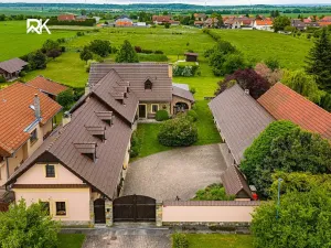 Prodej rodinného domu, Bříství, 375 m2