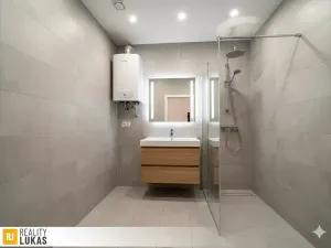 Prodej bytu 2+1, Ostrava, Korunní, 62 m2