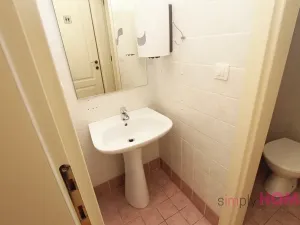 Pronájem kanceláře, Praha - Nové Město, Tyršova, 45 m2