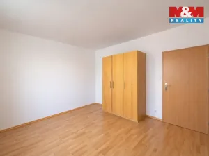 Pronájem bytu 3+kk, Praha, Pod Haltýřem, 77 m2